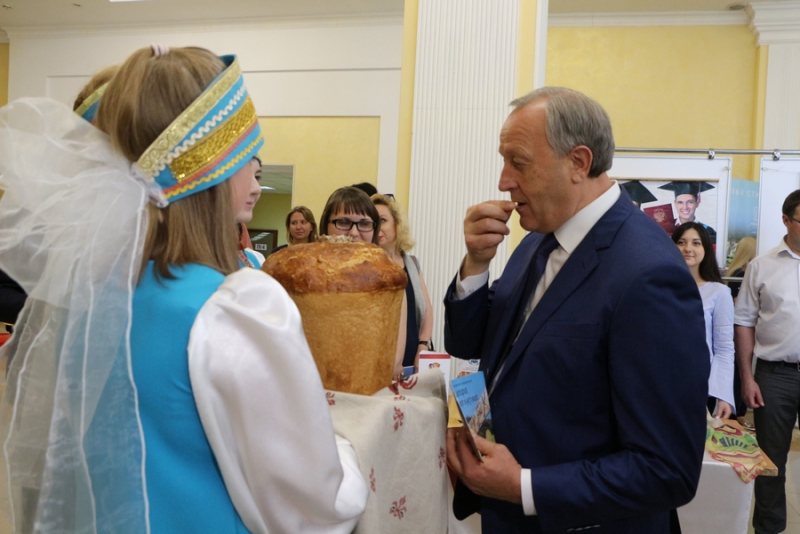 Глава Саратовской области своим подчиненным: Мы на верном пути