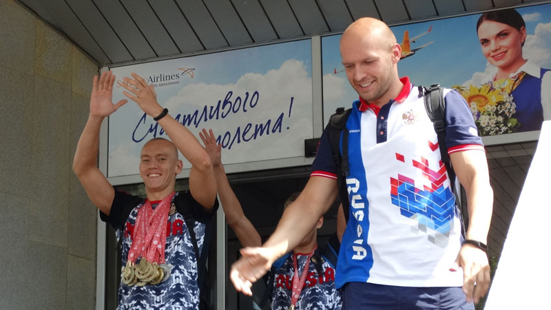 В саратовском аэропорту встретили чемпионов Сурдолимпиады