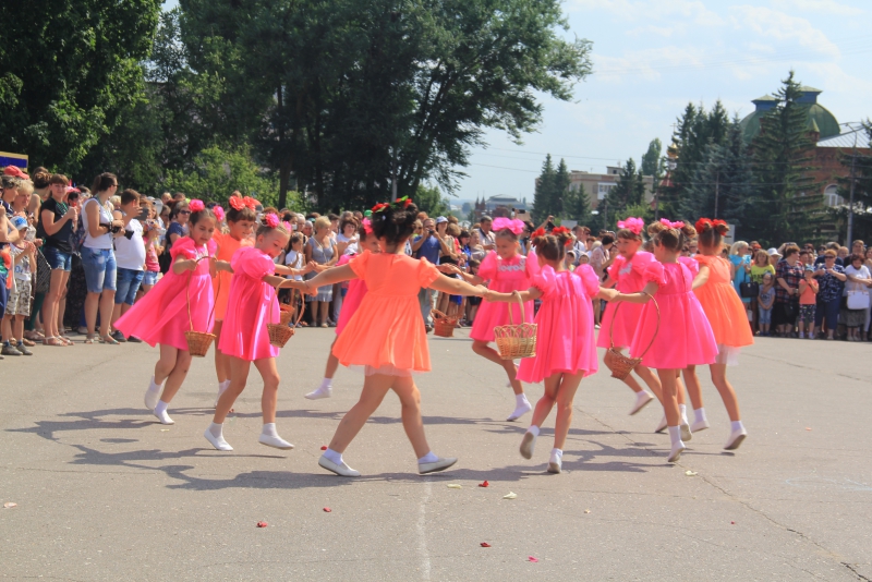 Прошел первый фестиваль «Аткарские розы»