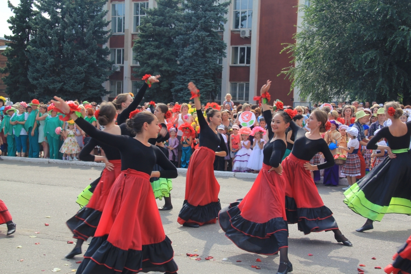 Прошел первый фестиваль «Аткарские розы»