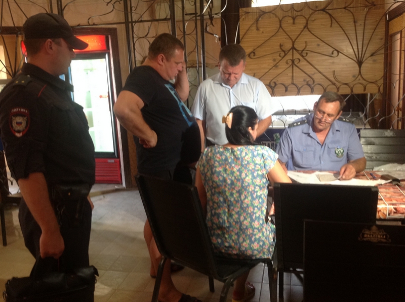 В придорожных кафе нашли мясо дикого кабана