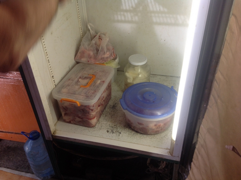 В придорожных кафе нашли мясо дикого кабана