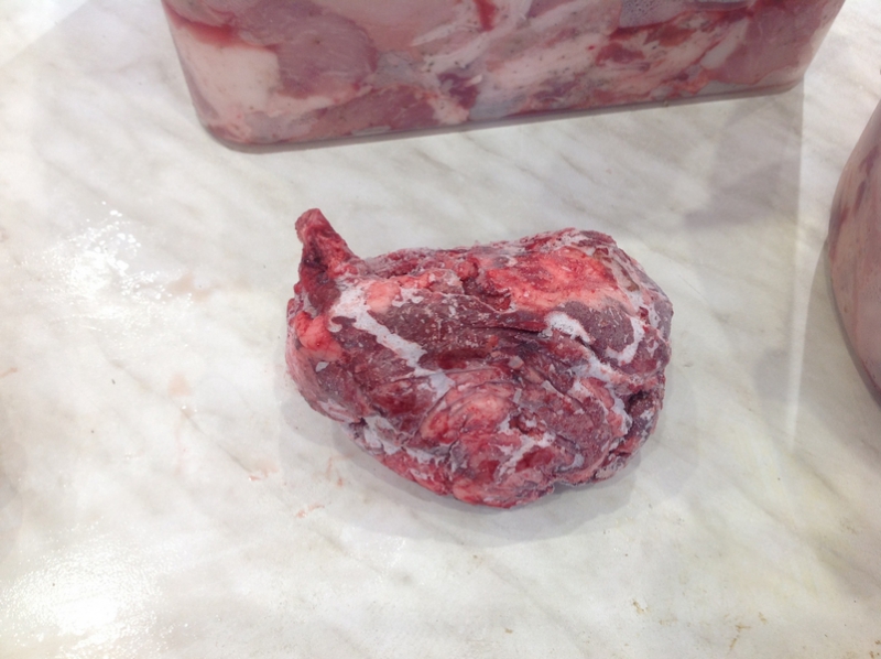 В придорожных кафе нашли мясо дикого кабана