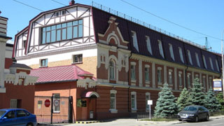 Табачная фабрика прислала Ландо ответ за «рамками приличия» Табачная фабрика прислала Ландо ответ за «рамками приличия»