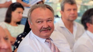 Юрий Заигралов владеет двумя «Тойотами Лэнд Крузер» и «КамАЗом»