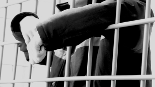 Бывший саратовский чиновник Дмитрий Бегун осужден за вымогательство Бывший саратовский чиновник Дмитрий Бегун осужден за вымогательство