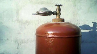 Сотруднику АГЗС грозит до 2-х лет колонии за заправку баллона газом Сотруднику АГЗС грозит до 2-х лет колонии за заправку баллона газом