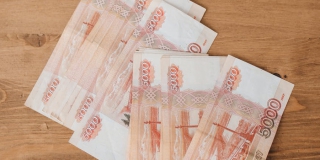 Житель Энгельса лишился денег при попытке улететь в Калининград Житель Энгельса лишился денег при попытке улететь в Калининград