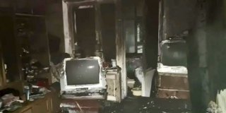 В Петровске на пожаре в пятиэтажке погиб курильщик В Петровске на пожаре в пятиэтажке погиб курильщик