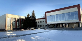 В Красном Куте по программе развития села отремонтировали ДК и стадион В Красном Куте по программе развития села отремонтировали ДК и стадион