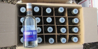 Под Волгоградом женщину поймали с поддельными сигаретами и алкоголем из Энгельса Под Волгоградом женщину поймали с поддельными сигаретами и алкоголем из Энгельса