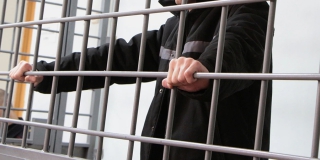 В энгельсской колонии зэк плеснул в лицо сотруднику ФСИН горячий суп. Приговор В энгельсской колонии зэк плеснул в лицо сотруднику ФСИН горячий суп. Приговор