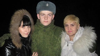 Тетя погибшего солдата: Диму избивали жестоко и профессионально Тетя погибшего солдата: Диму избивали жестоко и профессионально