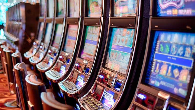 Три женщины осуждены за организацию казино в центре Саратова