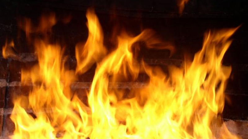 В Саратове в пожаре пострадала пенсионерка