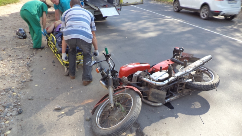 В столкновении двух мотоциклов получил увечья 15-летний подросток