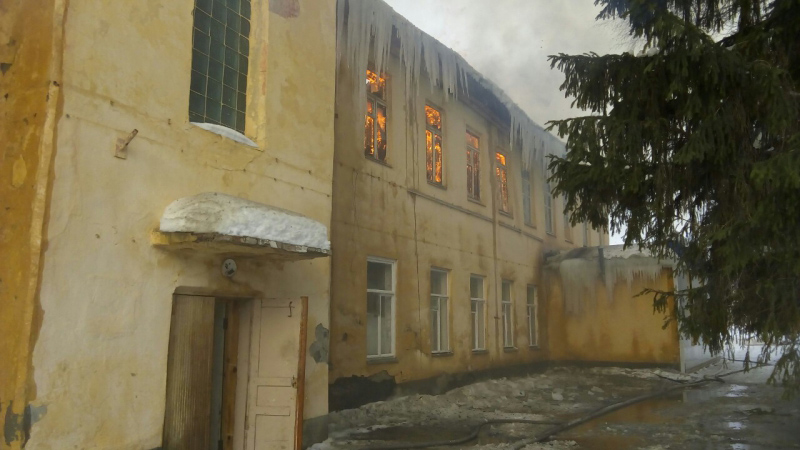 МЧС: Площадь пожара в балашовском храме составила 1000 кв.м
