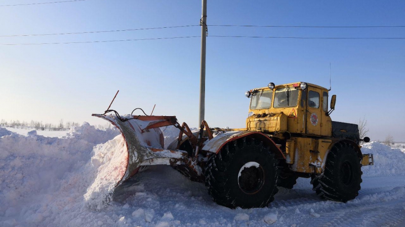 В Саратовской области из-за метели закрыты три региональные дороги и трасса на Казахстан