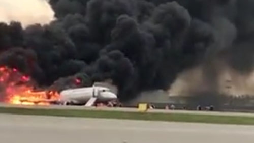 Следствие назвало ошибки пилотов сгоревшего самолета в Шереметьеве