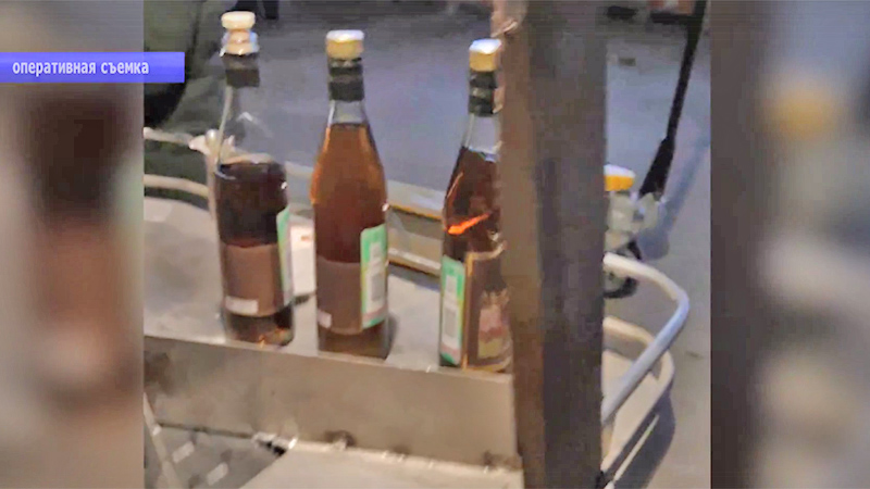 Шесть человек осудят за мини-завод контрафактного алкоголя под Хвалынском