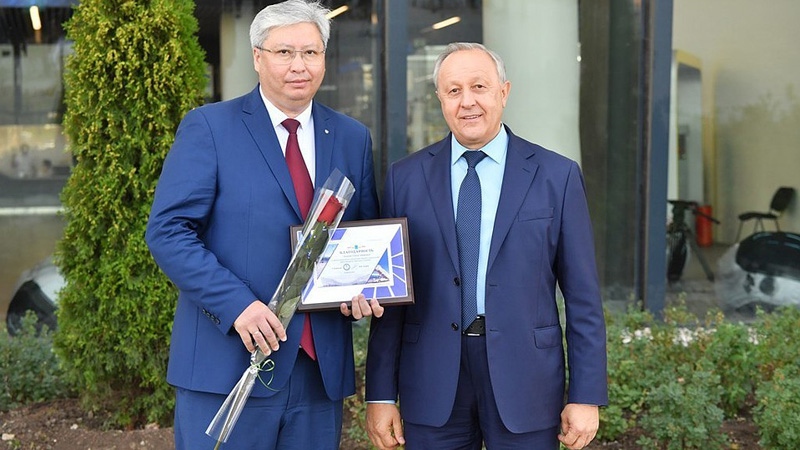 Начальник Приволжской железной дороги Сергей Альмеев получил благодарность от губернатора Саратовской области Валерия Радаева