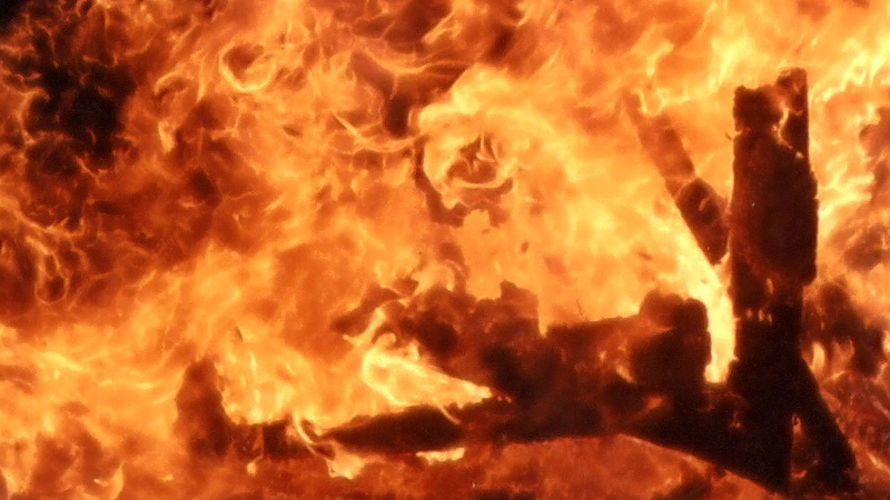 В Дергачевском районе сгорело здание фельдшерско-акушерского пункта
