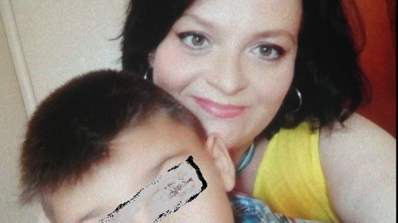 В Италии у жительницы Энгельса соцслужбы изъяли и спрятали 5-летнего сына