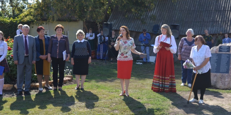 В Ивантеевском районе открыли мемориальную доску в честь 92-х участников Гражданской войны