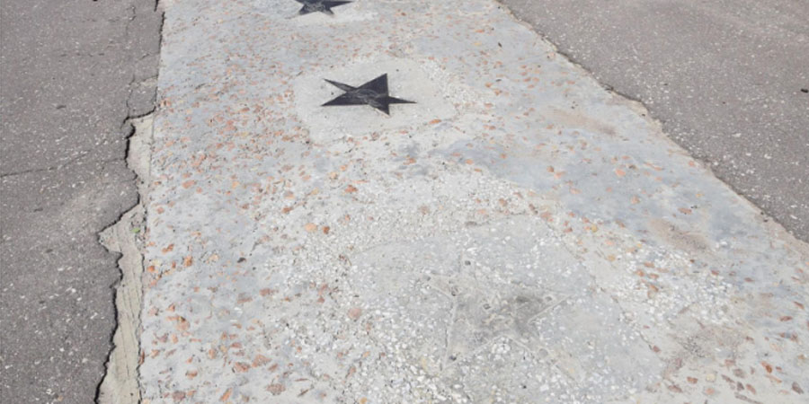 В Аткарске с площади таинственно пропала звезда Филиппа Киркорова