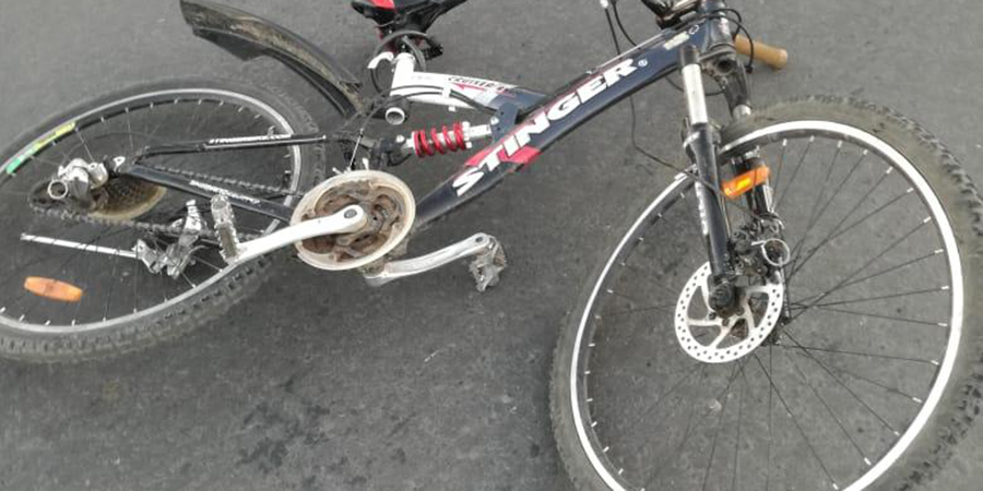 В Балакове велосипедист спровоцировал массовую аварию и попал в больницу