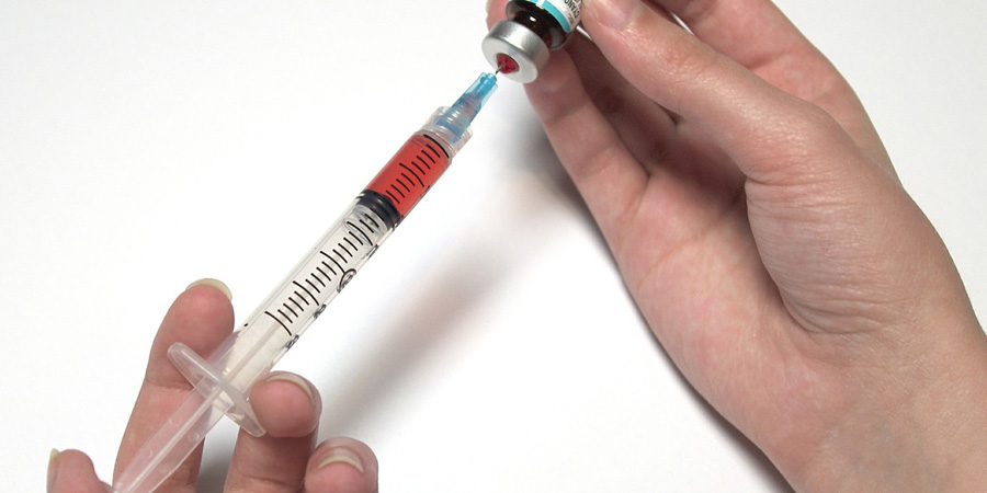 В Саратовскую область поступила вакцина против коронавируса