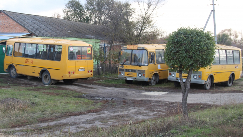 В Краснокутском районе после прокурорского представления обеспечили заезд школьного автобуса в село