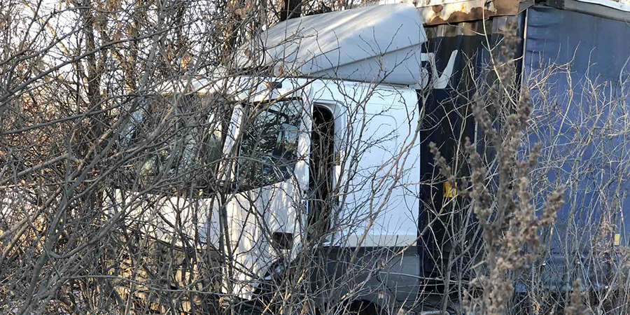 Водитель фуры умер во время поездки по дороге Юбилейный-Солнечный