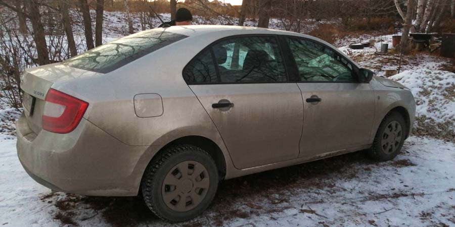 Виновница ДТП лишилась автомобиля после отказа выплатить пострадавшим 350 тысяч рублей