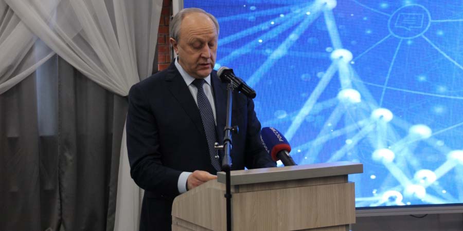 Саратовский губернатор заявил об уверенных позициях области в космической отрасли