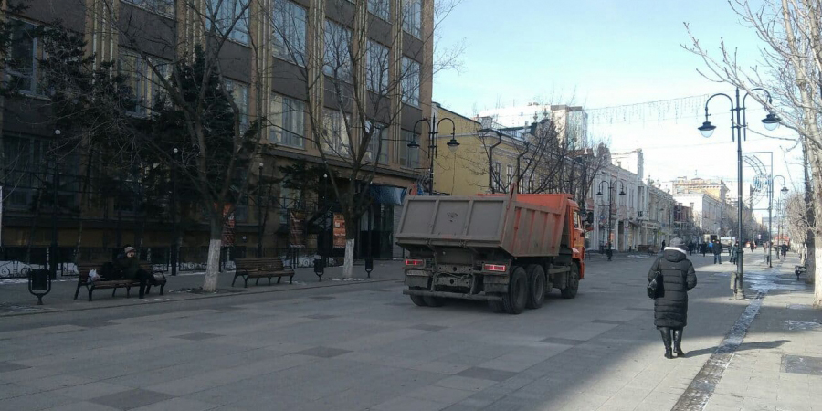 Администрация попросит водителей «КамАЗов» быстро не гонять по проспекту Кирова
