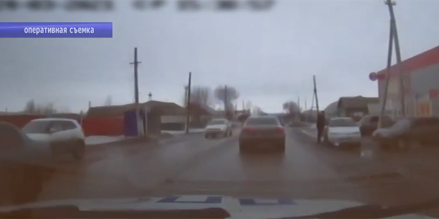 В Аткарске нарушитель устроил гонки с полицейскими на скорости 220 км/ч