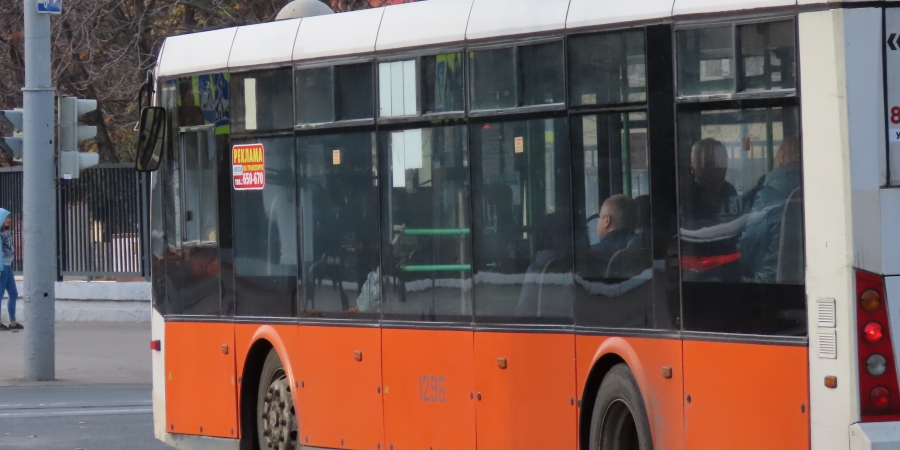 Троллейбусы №15 уже час не ездят из-за обесточивания сети
