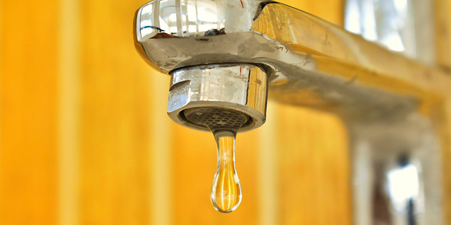 Более 250 домов в Саратове остались без горячей воды из-за опрессовок
