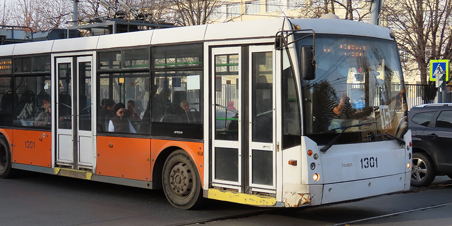 В Саратове уже два часа не ездят троллейбусы трех маршрутов