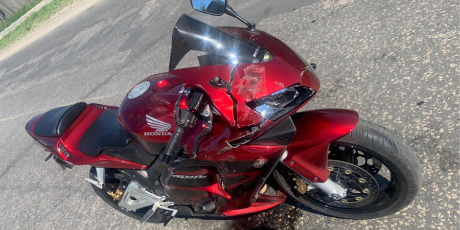 Саратовский мотоциклист пострадал в Сызрани из-за машины с прицепом