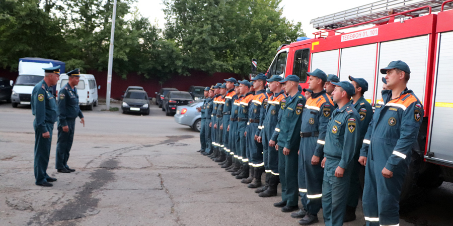 Саратовские пожарные помогли потушить заповедник в Мордовии
