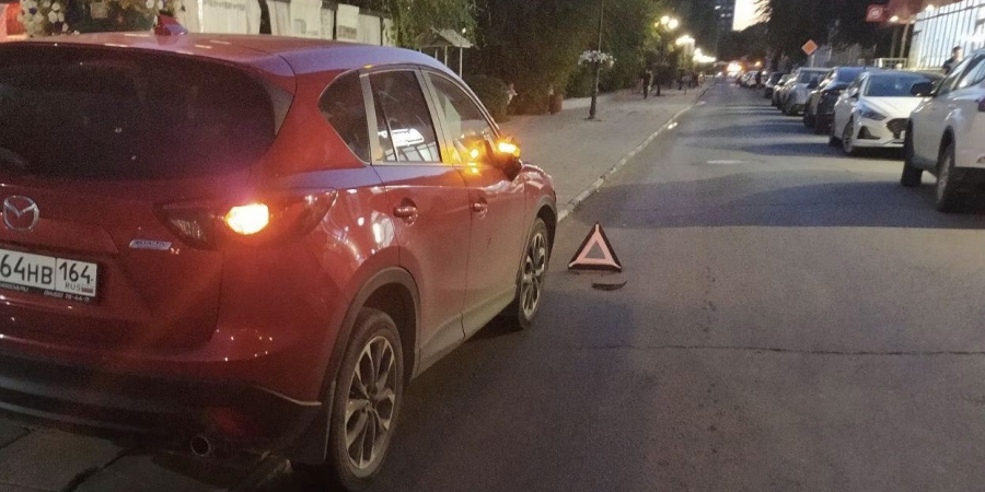 Девушка на «Мазде» сбила пешехода на набережной Саратова. Ожидается суд