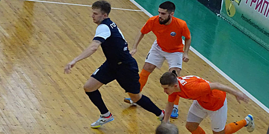 «Саратов-Волга» одержал первую победу в сезоне