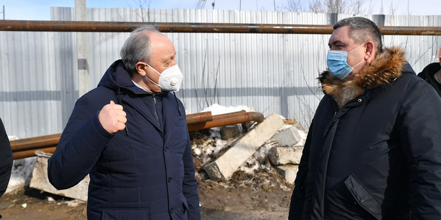 Радаев раскритиковал подрядчика дома для врачей в Елшанке за медлительность