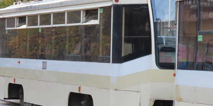 Поломка вагона и ДТП остановили трамваи маршрутов №2 и №8