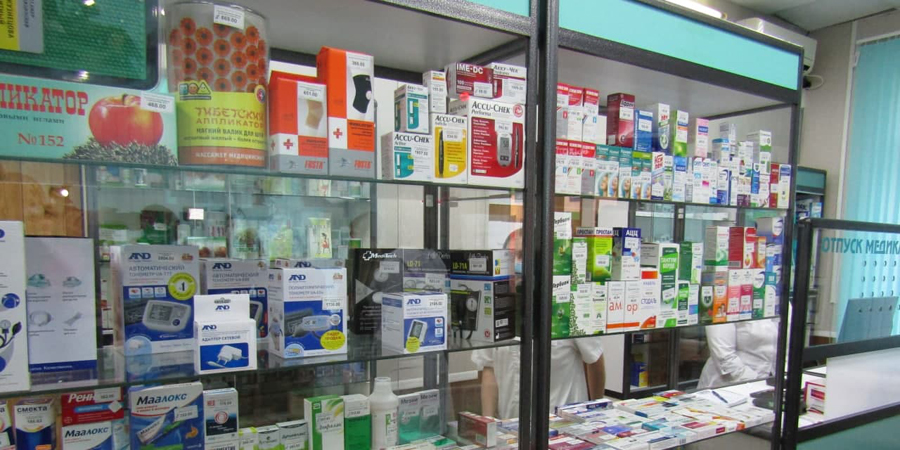 В Саратовской области до конца года 333 ФАПа оснастят лекарствами для продажи населению 