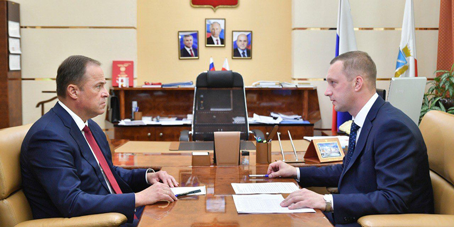 Бусаргин рассказал полпреду Комарову об экономических успехах региона