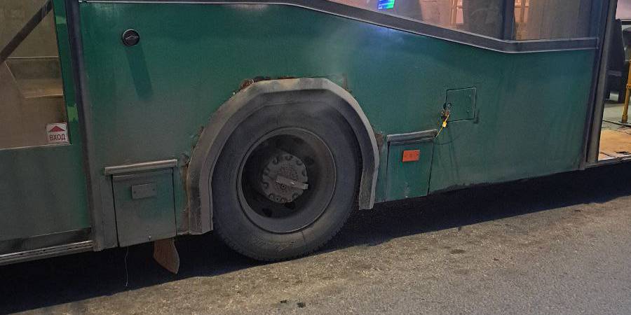 В Ленинском районе пассажиров автобуса №18Д высадили из-за задымления