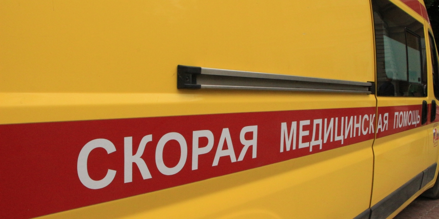 В Лысогорском районе при столкновении легковушек пострадали трое малолетних